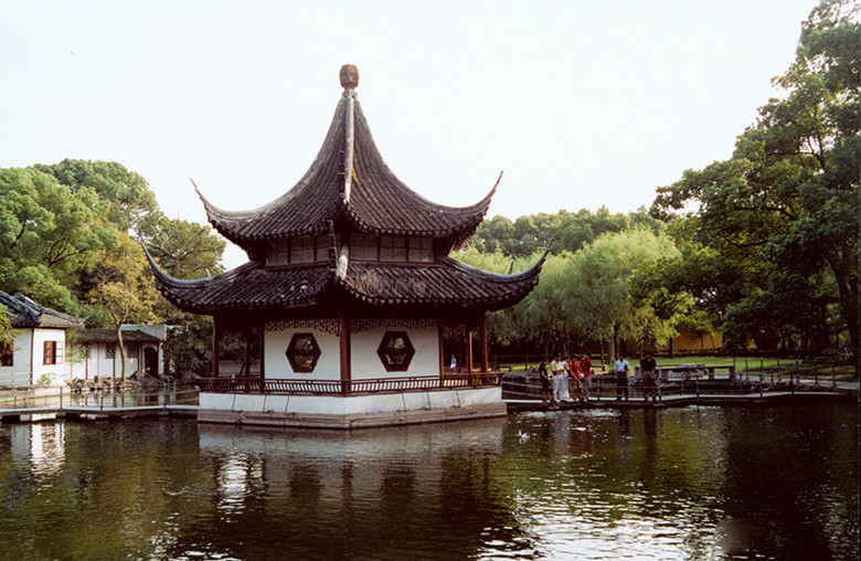苏州西园戒幢律寺,寺中有园,风景江南