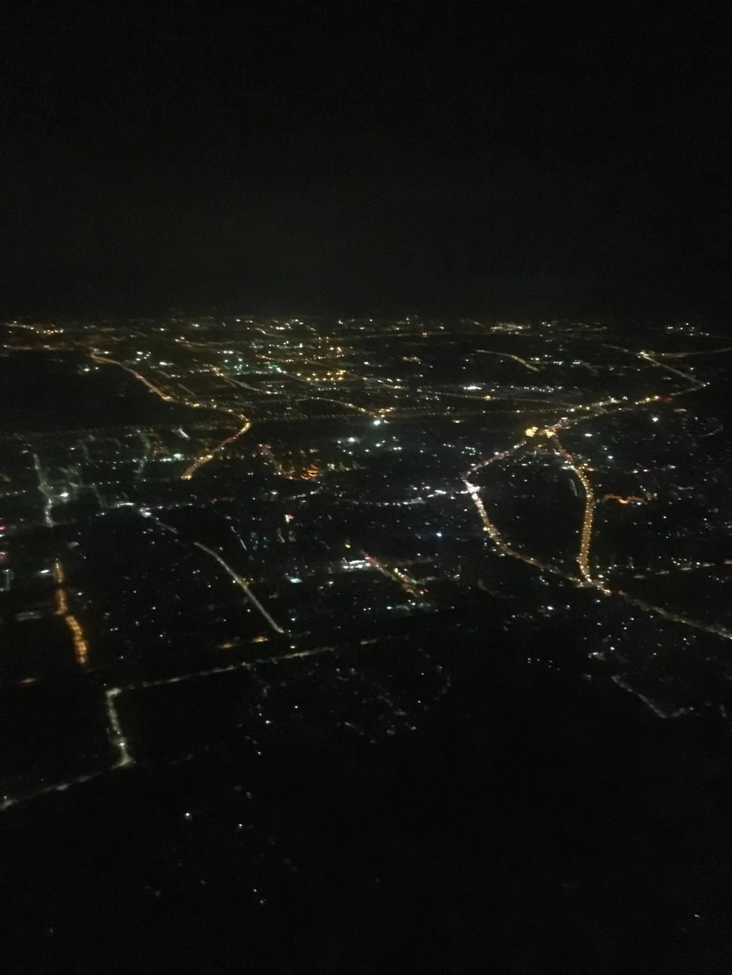 高崎机场上空的时候就已经很激动兴奋了…… 航班上看到厦门的夜景