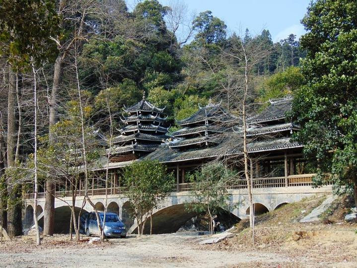 上湘侗寨也就是上湘村,是通道县播阳镇西南边的一个古村,距今已有数