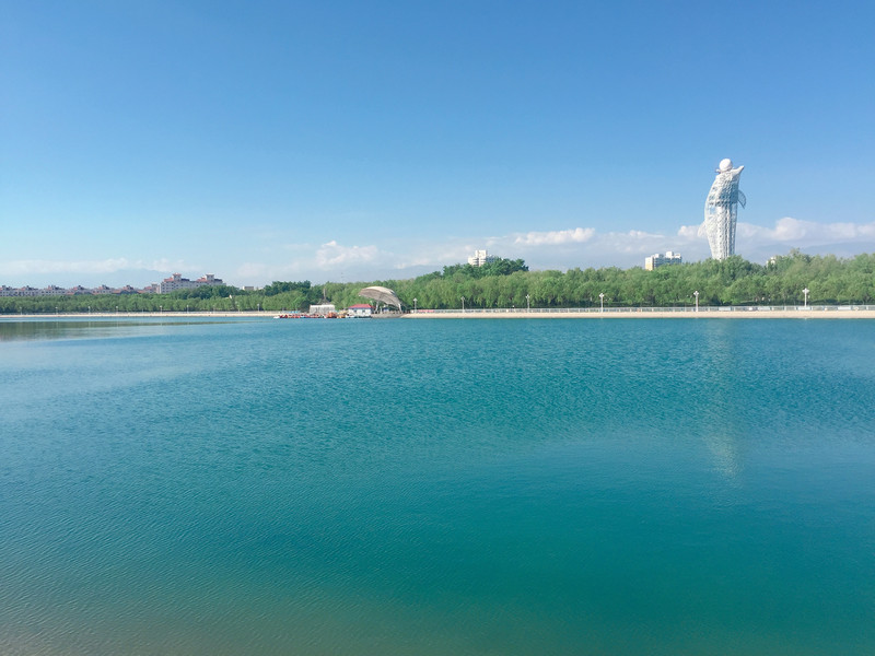 嘉峪关东湖公园