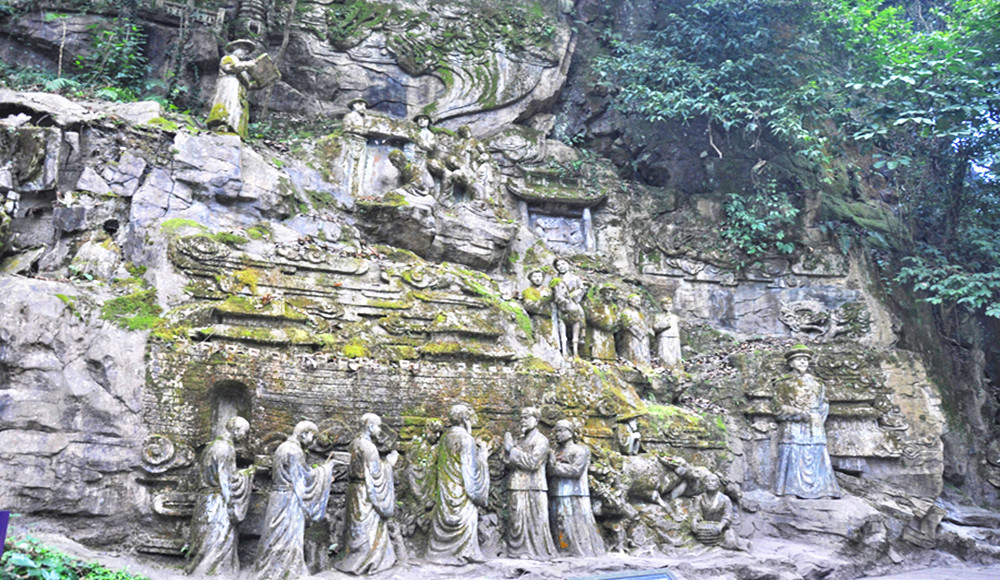 峨眉风光 day3:清音阁 清音阁海拔710米,位于峨眉山牛心岭下黑白二水