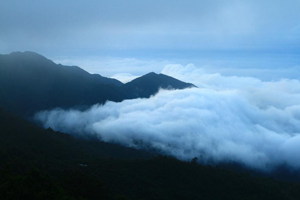 林海和云海---保山施甸大亮山(善洲林场)