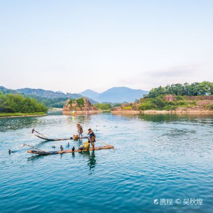楠溪江石桅岩+岭上人家+过路滩玩水+丽水古街【私家团】含门票 楠溪江石桅岩+岭上人家+过路滩玩水+丽水古街【私家团】含门票