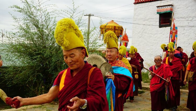 四子王旗大庙活佛八十大寿庆典