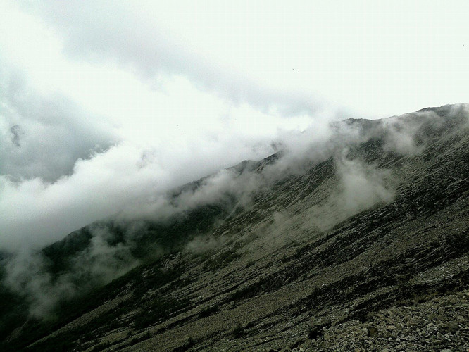 徒步北南穿越秦岭最高山～太白山