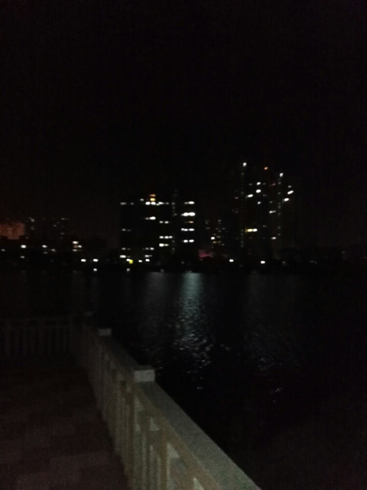 夜游五里桥图片