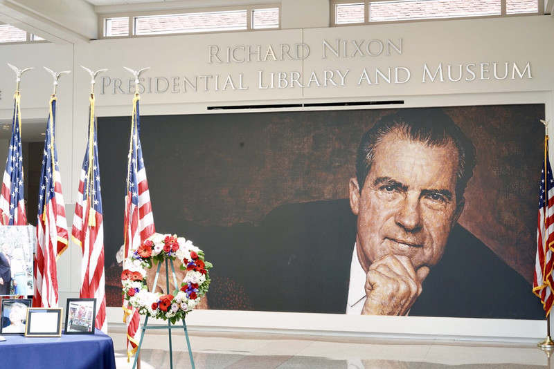 尼克松总统图书馆和博物馆