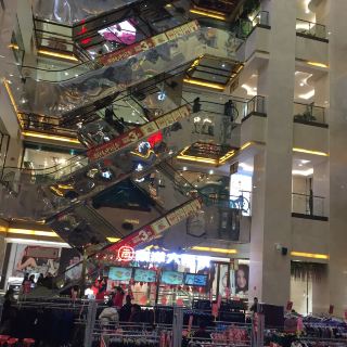 通程商业广场(怀化店)   分 综合商场 距景点3.1km