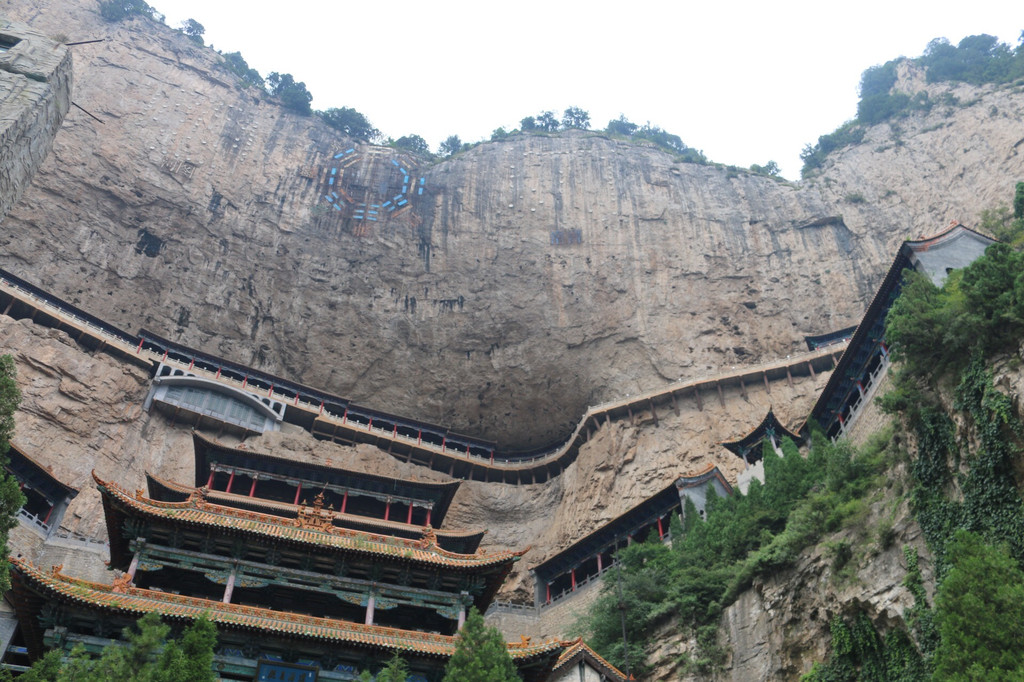 大罗宫:这也是网上推荐的景点,值得去.