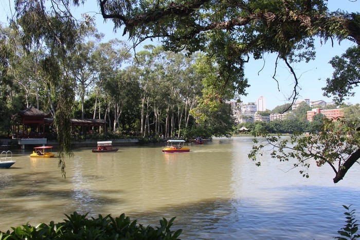 "福州西湖八景":仙桥柳色,大梦松声,古堞斜阳,水晶初月,荷亭唱晚,西禅