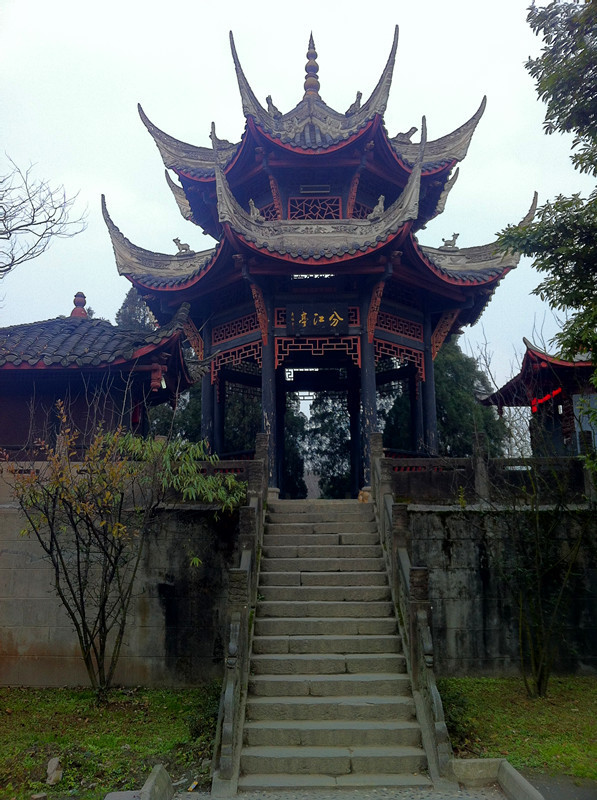 天府之行——九寨水,都江堰,武侯祠