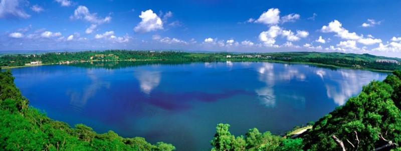 湖光岩玛珥湖