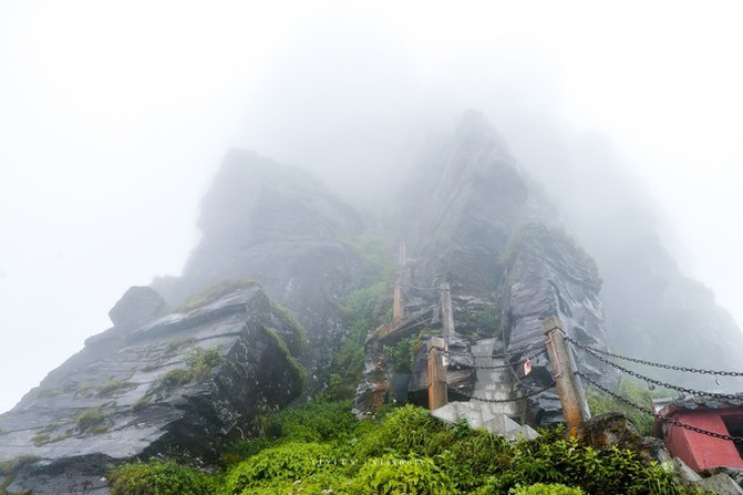 梵净山|行走在云雾缭绕的仙境之地