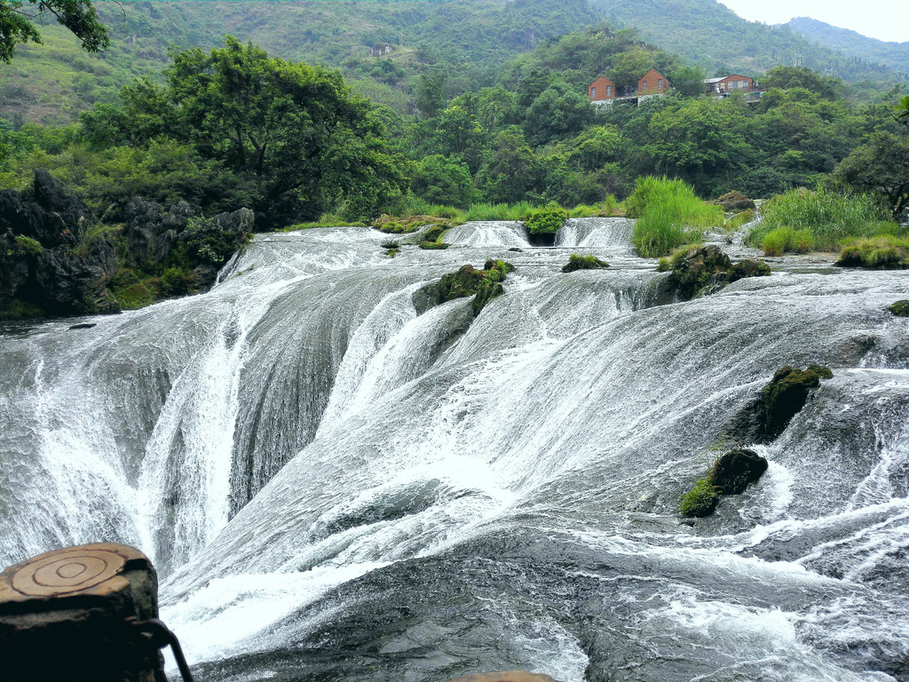 天星桥景区——银链坠潭瀑布水流声音似银铃,如歌如醉.