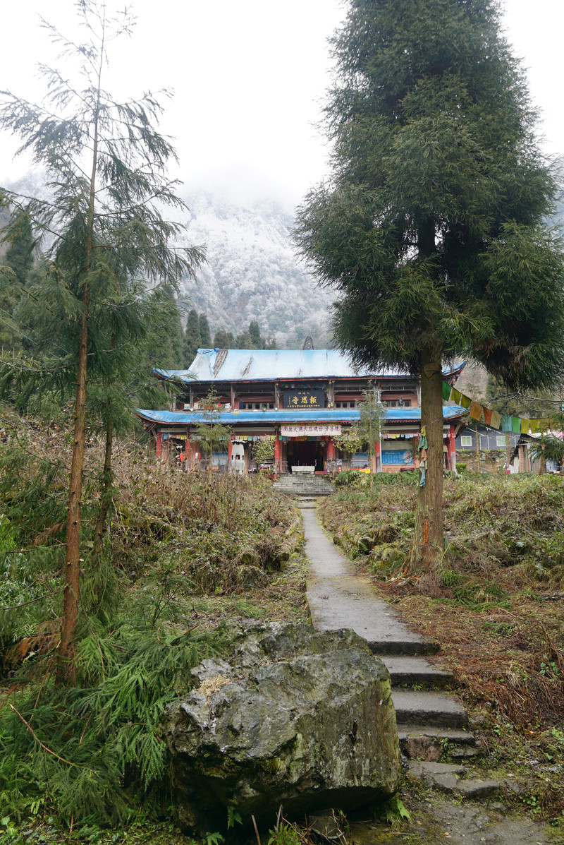 彭州海窝子古镇和龙门山旅游带一瞥