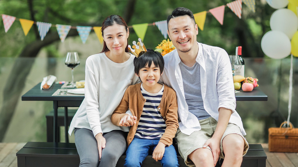 还要再一张全家福!