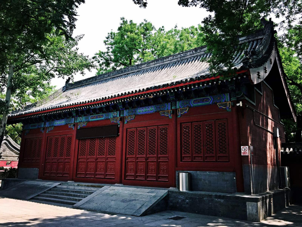北京报国寺                                