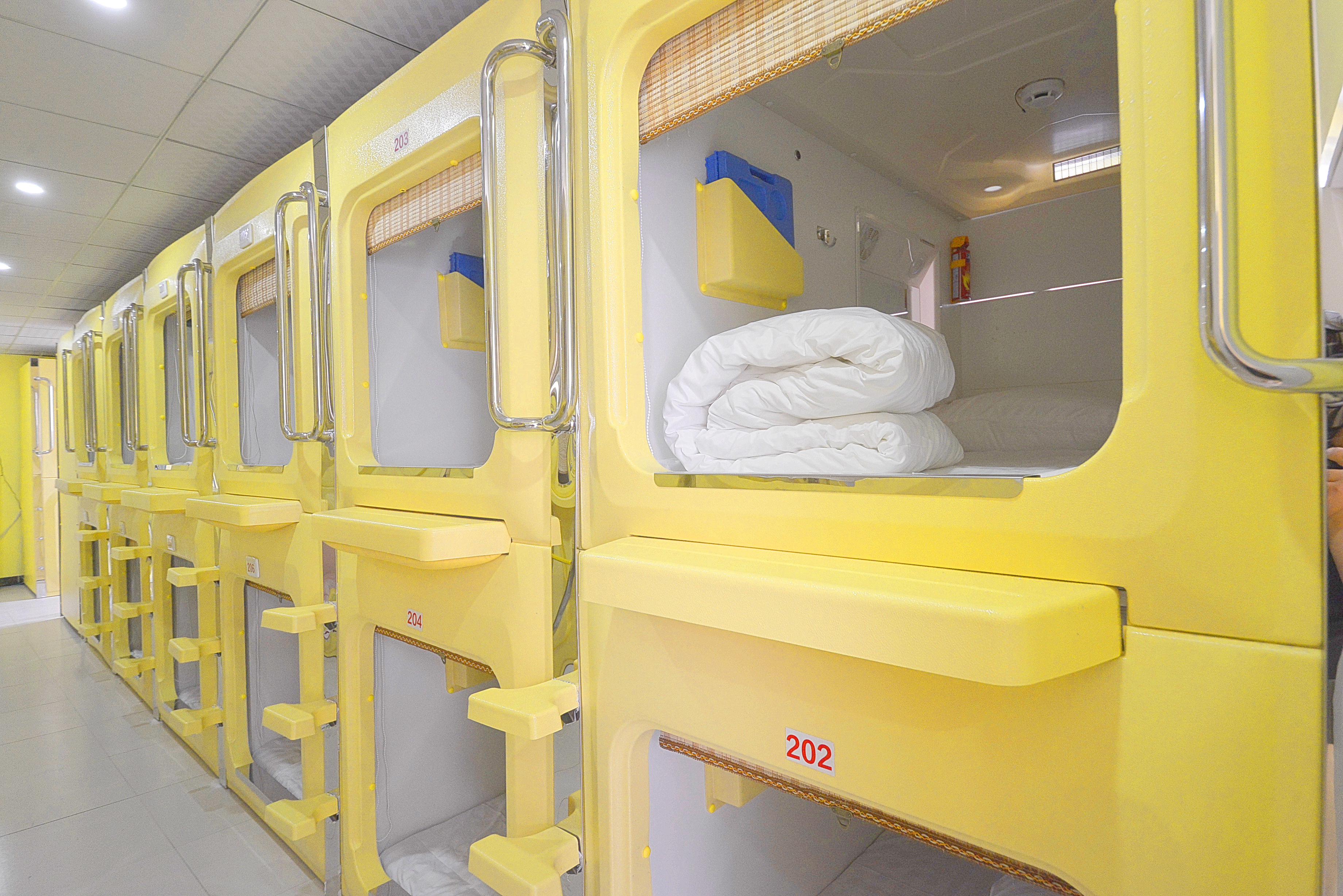 上海太空舱青年旅舍