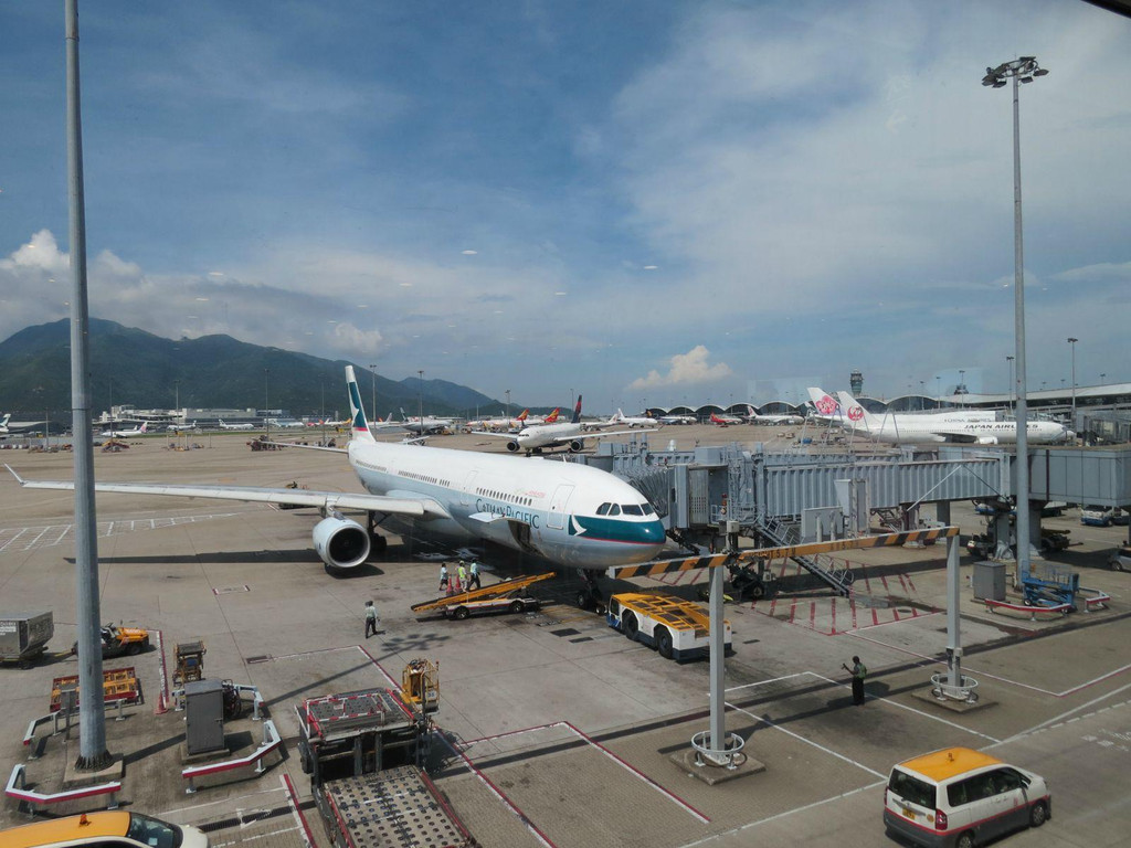 香港国际机场                              