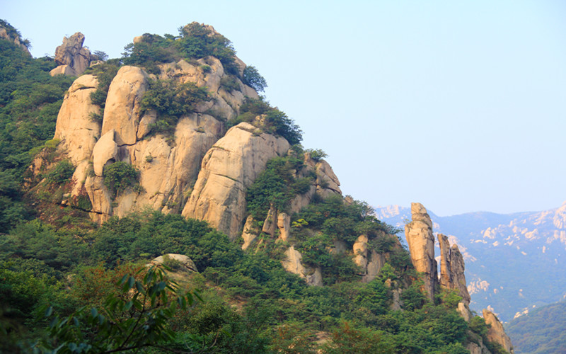 那一年,游走山东,五莲自驾自由行【五莲山,仙莲广场,五连县景,公路