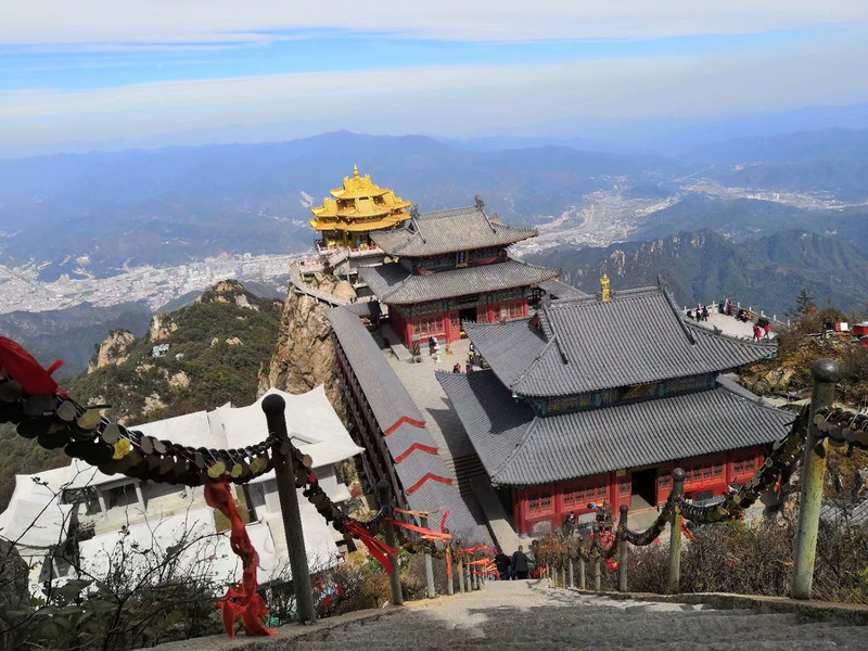 洛阳老君山,鸡冠洞两日游攻略