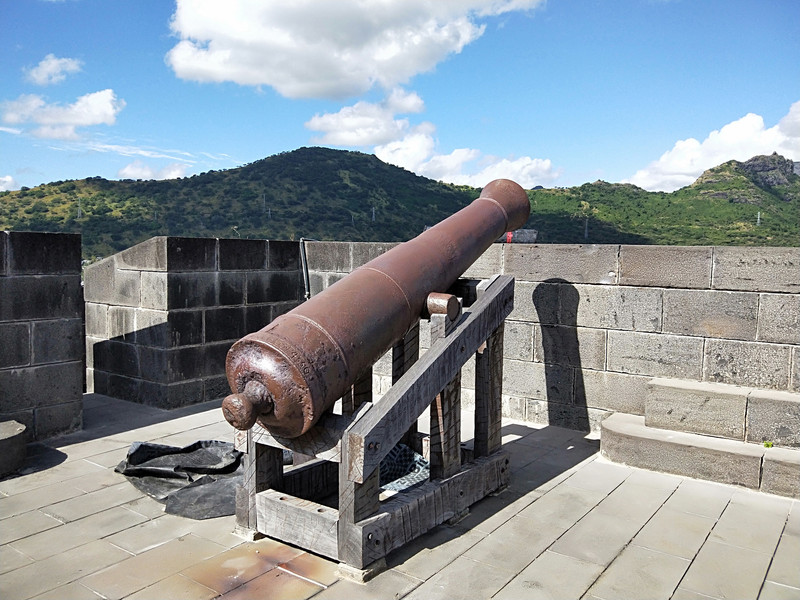 炮台山