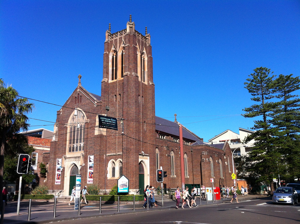 rd 拐角处的圣马修圣公会教堂 st matthew's anglican church