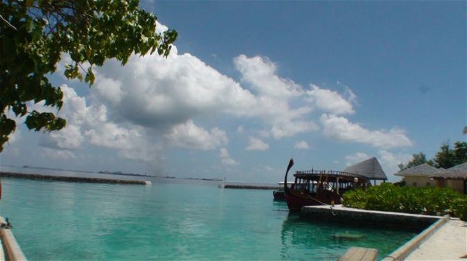 [原创]坐通勤船,上国王岛游览。马代3. - 马累