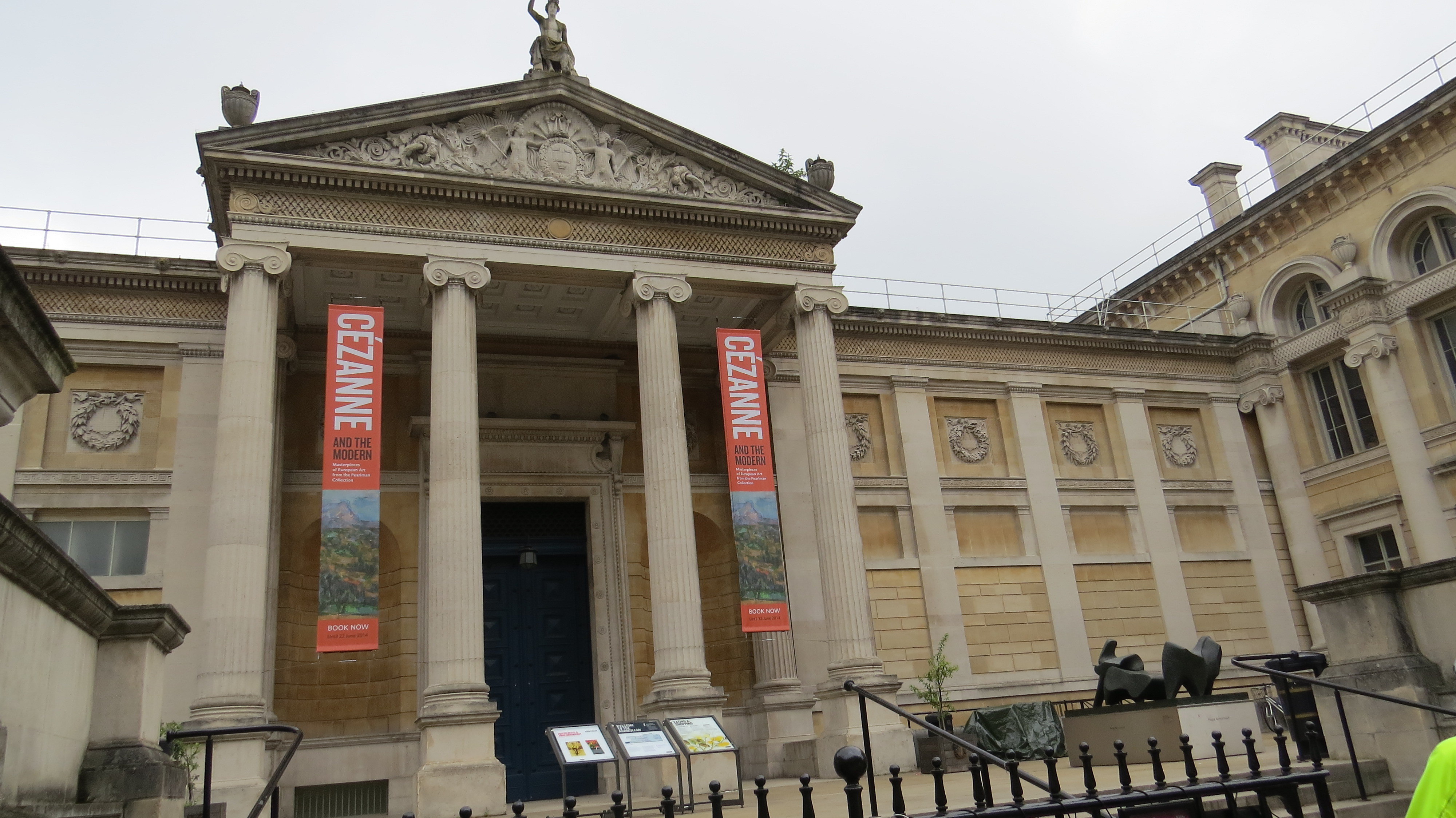 阿什莫尔博物馆ashmolean museum.在牛津博物馆也是重要的文化代表.