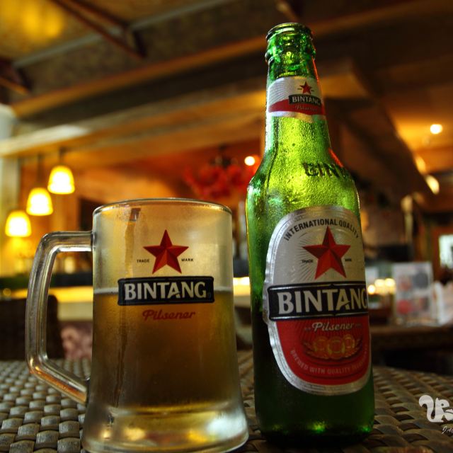 small bintang 岛上的啤酒最出名的是"bintang",专属于巴厘岛的啤酒