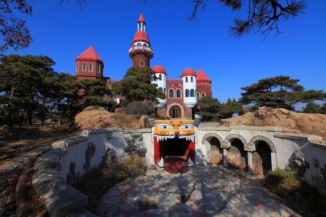鸽子窝公园,住在集装箱酒店里看北戴河最美日出