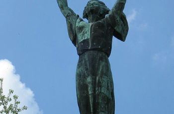 匈牙利自由女神像,布达佩斯匈牙利自由女神像