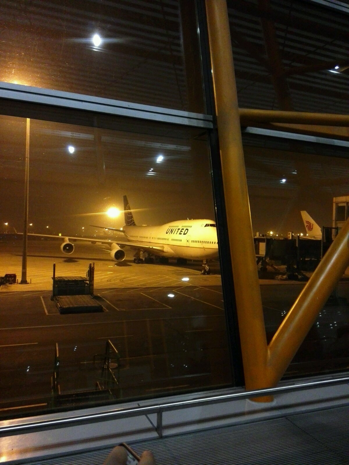 夜晚的孤单的大飞机 首都国际机场
