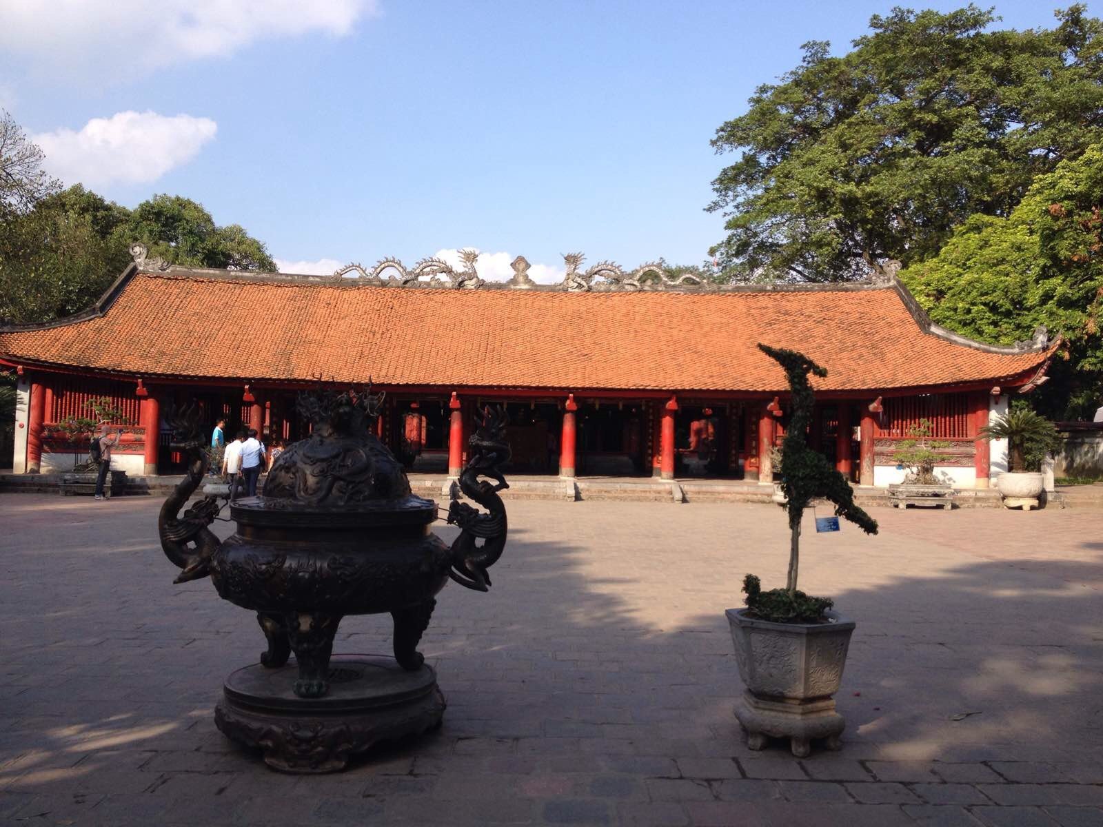 建筑很有中国特色,只是比较矮! 河内文庙