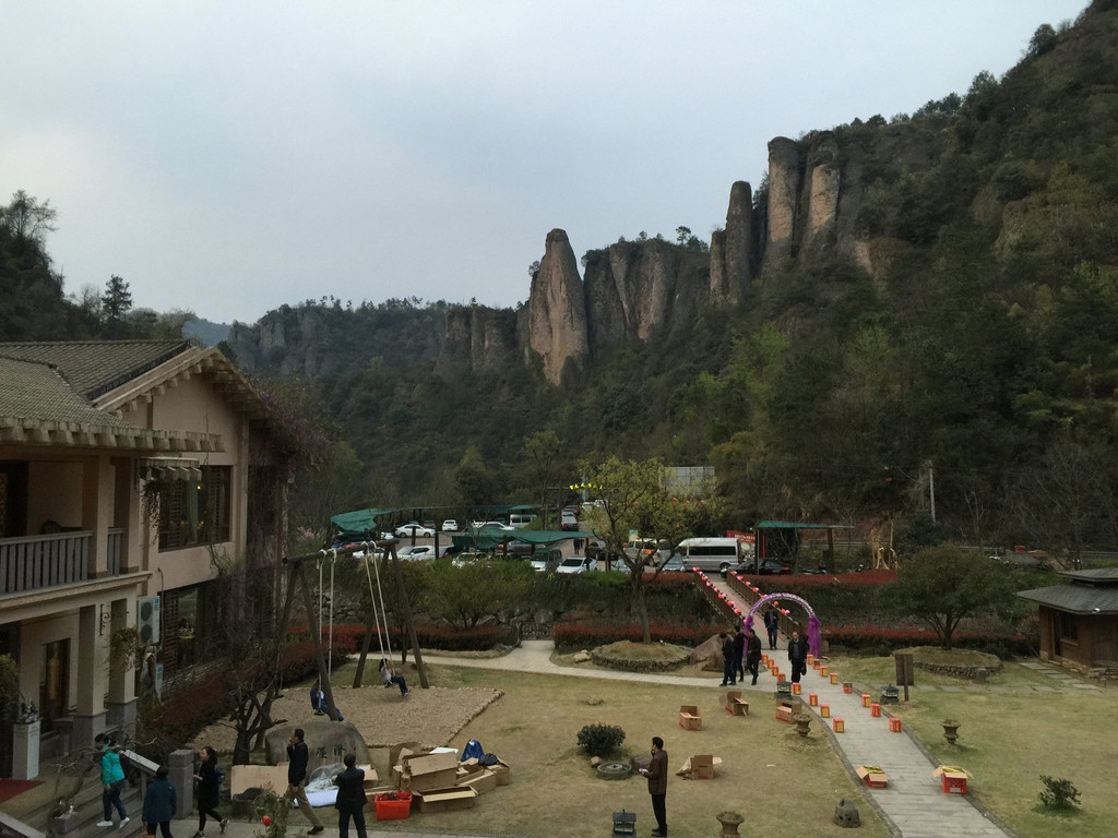 百丈风情山庄