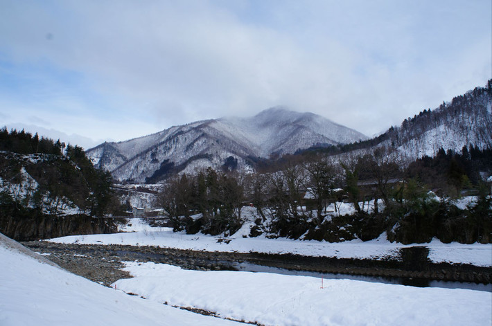 远山好像住着神仙