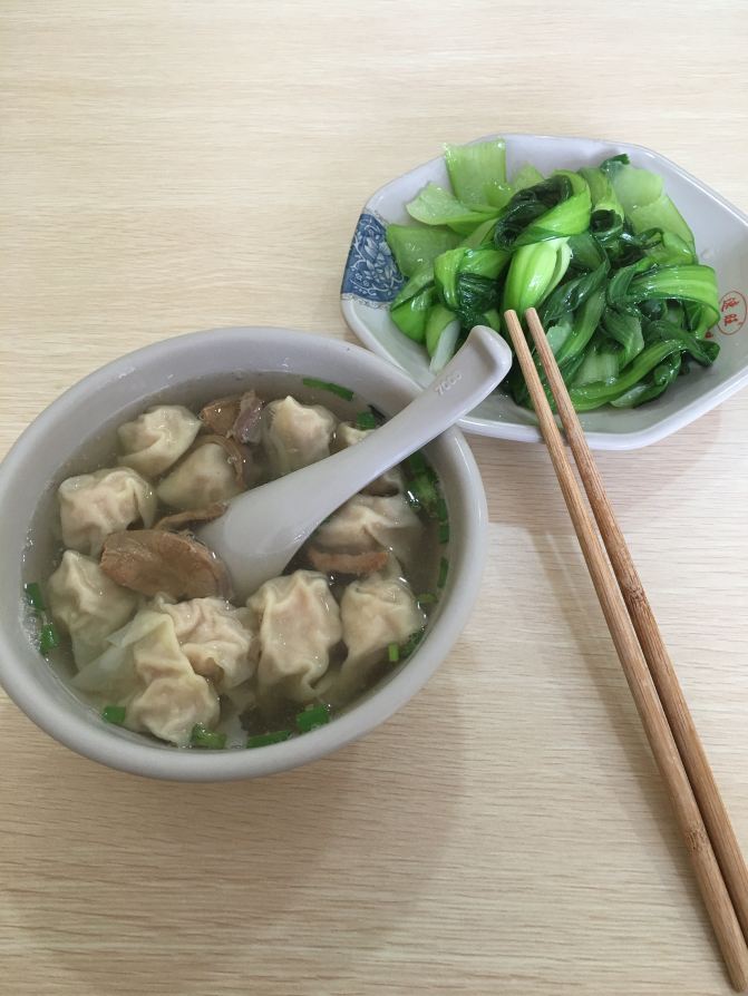 沙县午饭,猪心馄饨,拌青菜,比北京味道好,18元/人.