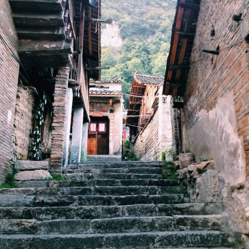 暑假贵州山水游玩攻略 在镇远古镇里走走看看