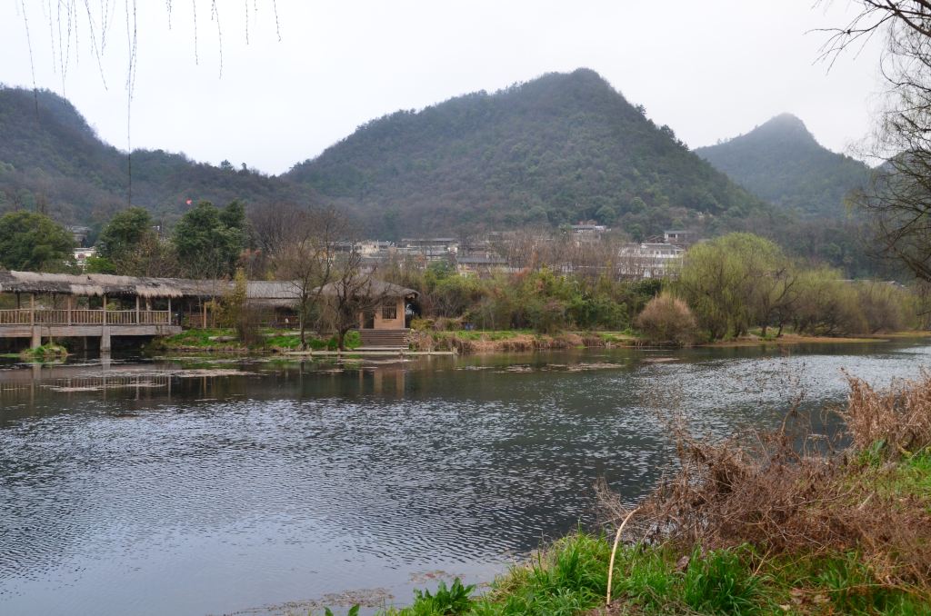 花溪十里河滩                          