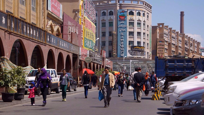闻名中亚的乌鲁木齐二道桥大巴扎,异域街市