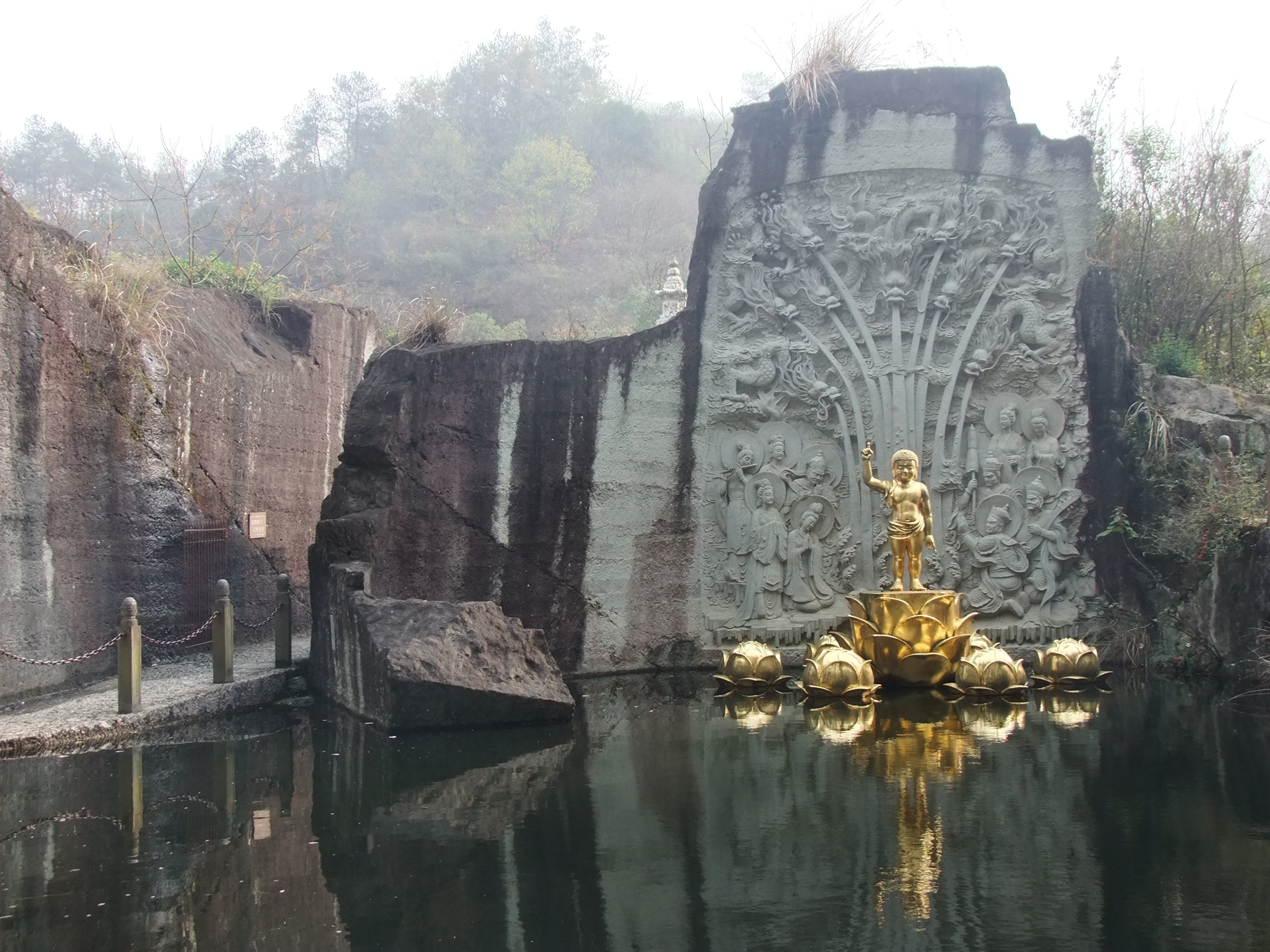 匆匆的脚步-绍兴新昌大佛寺