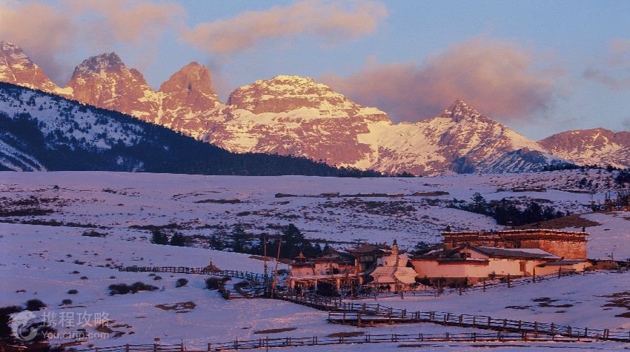 玉龙雪山简介旅游攻略 bd17610f3cdb43c5a566ad3a586c05af_C_1600_1200_Mtg_7.jpg