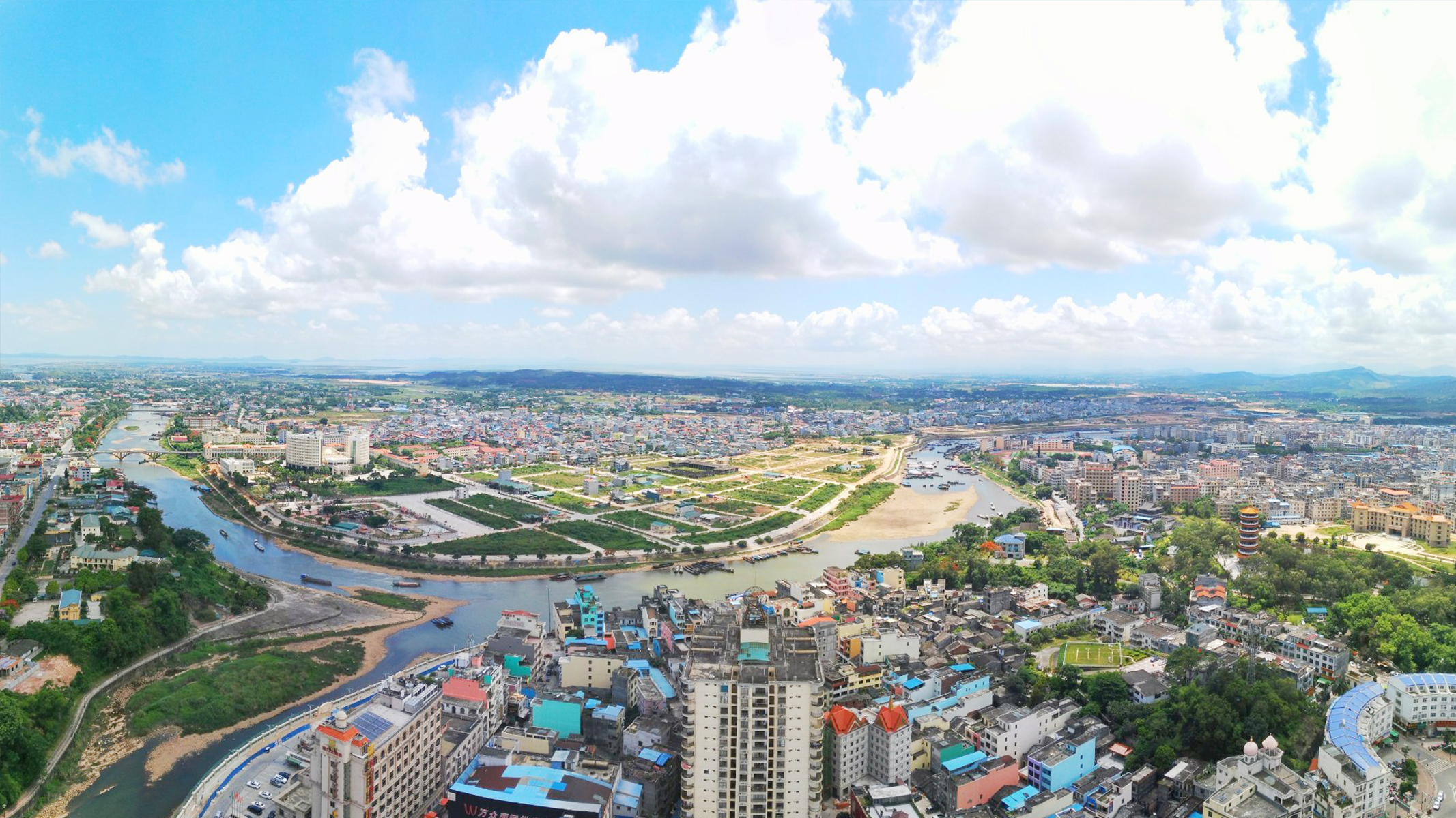 东兴国门景区