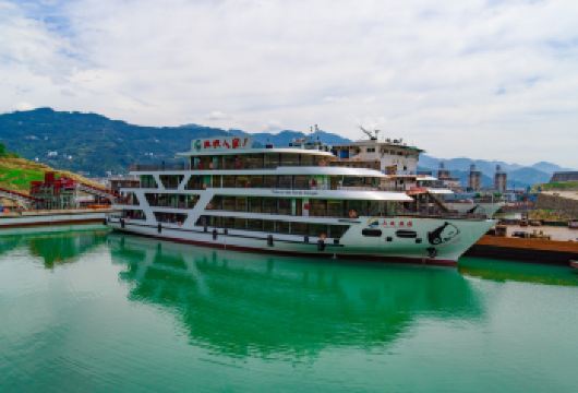 宜昌船进三峡人家一日游【宜昌东/万达/均瑶广场接送游轮直达】【[纯玩享受]万人出游好评连连，本公司游船自发团，全程纯玩，如有进店承诺赔偿1000元；】