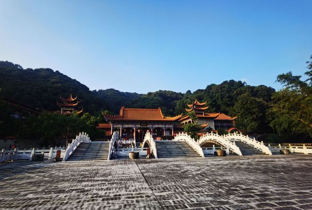 清远观音山王山寺风景区攻略,清远观音山王山寺风景区门票/游玩攻略