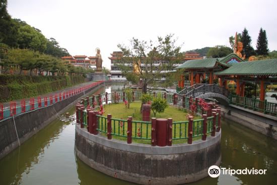 Hushan Temple