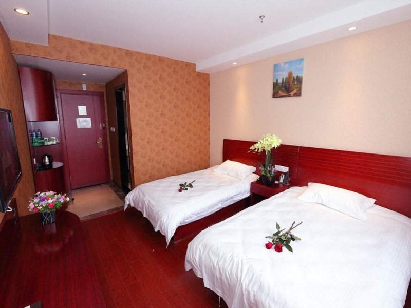 【携程攻略】上海烟草集团烟酒专卖店(周浦建