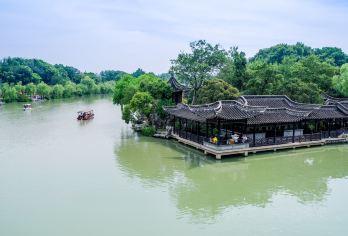 扬州瘦西湖+大明寺+个园一日【南京出发扬州包车游 景点可调】【南京火车站/南站/主城区/码头，上门接送。】