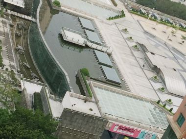广州火车东站瀑布图片