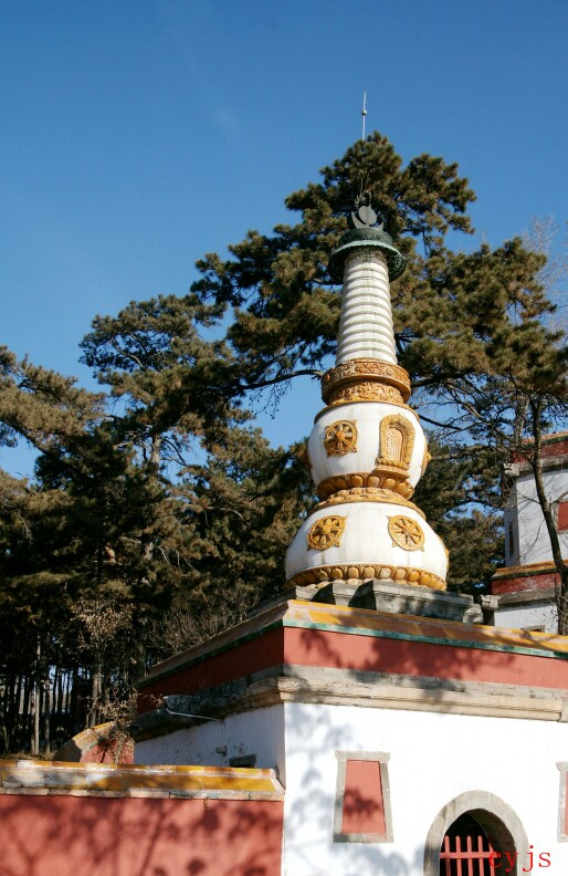 承德大佛寺